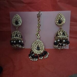 Elegant Gold and Black Jewelry Set